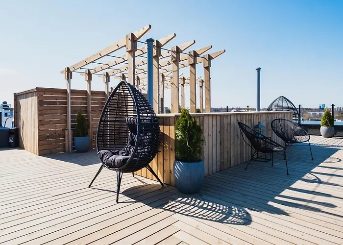 Eduard House By Larsen